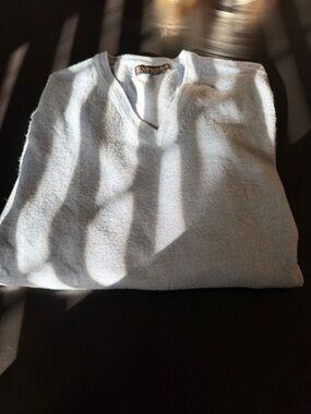 Express Men's Pale Blue V-Neck Sweater